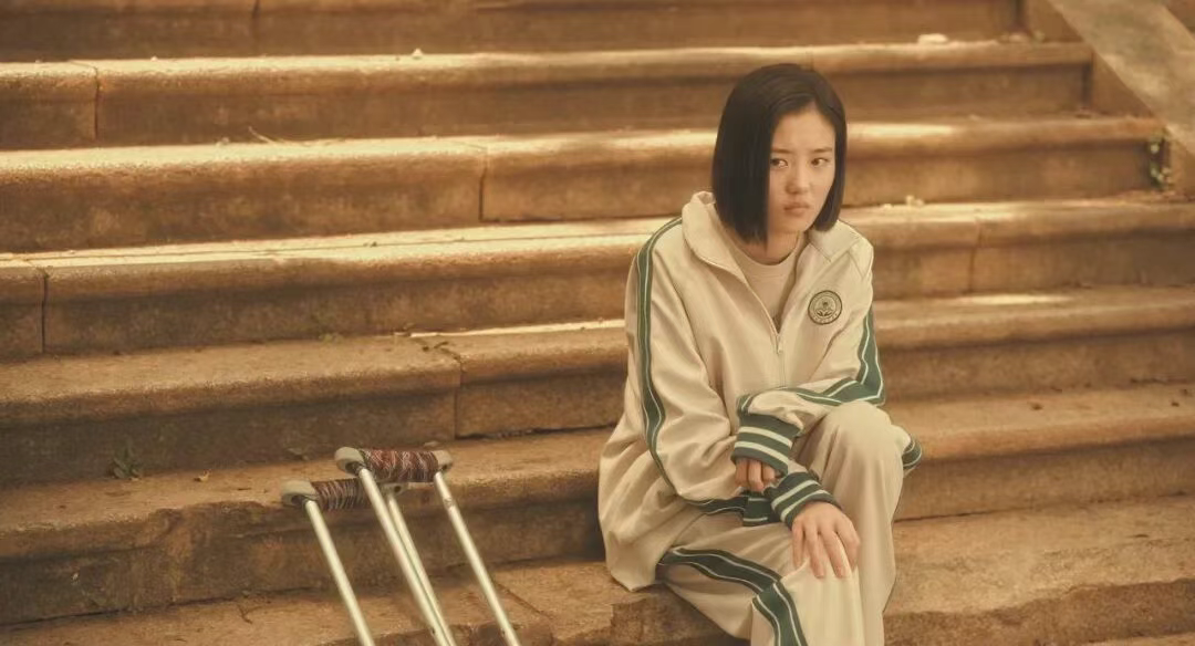 在线免费追剧_《春色寄情人》原来好的爱情，能接住你的所有破碎-知归